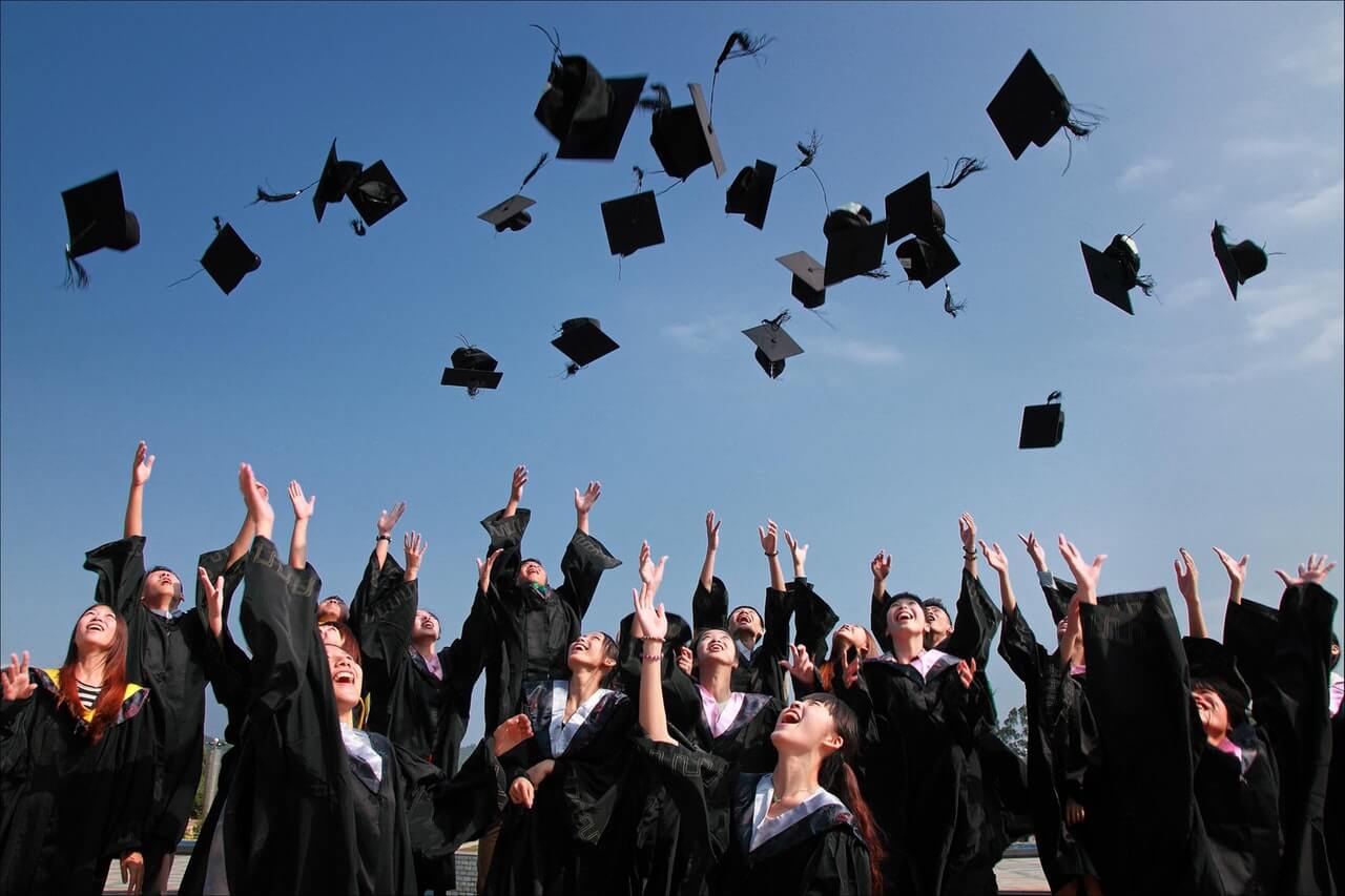 Blockchain Goes To School: How Blockchain Revolutionize The Educational Sector